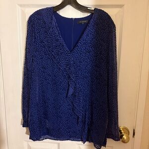 ST. JOHN blue polka dot blouse